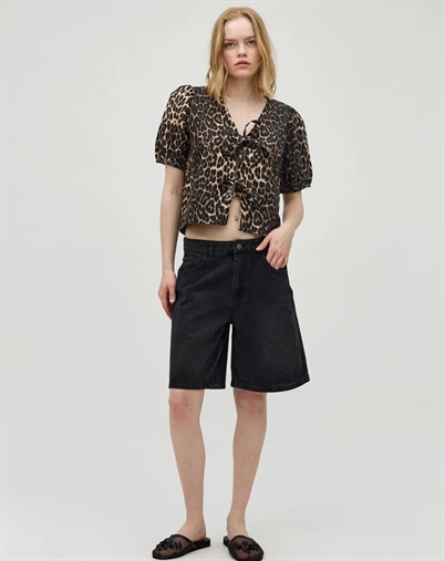 Talina Shorts - Global F